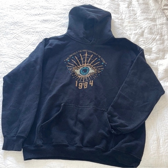 Bundle of 4 Hoodies - Picture 2 of 5